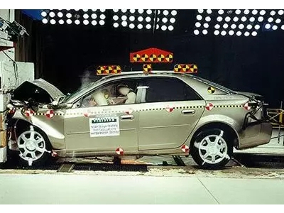 研華工控機數據采集，讓汽車碰撞測試“靠譜”