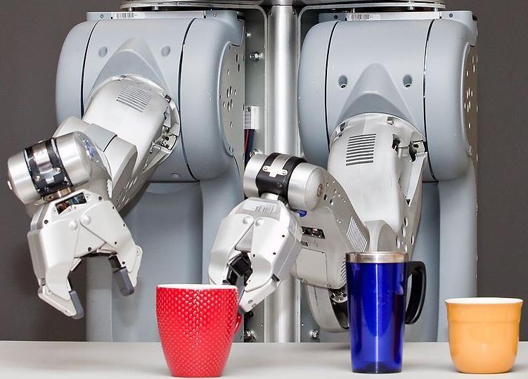 從大型主機到個人計算機：機器人產業(yè)可以從pc普及革命中學到什么