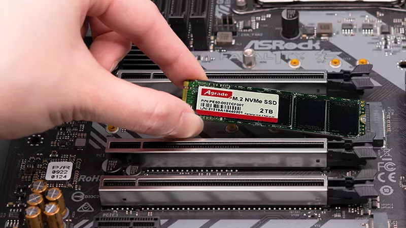 如何在電腦主板上安裝M.2 SSD固態(tài)硬盤